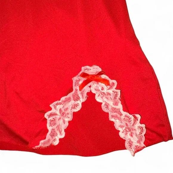 Red Lace-Trim Slip: Size M - Unbranded - Picture 3 of 6